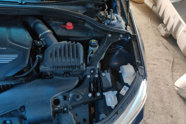 Used BMW 1 Series 2021 120i M Sport Edition Engine Bay Left