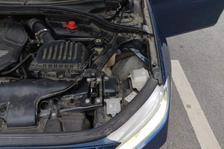 Used BMW 1 Series 2021 Revised 120i M Sport Night Edition Engine Bay Left