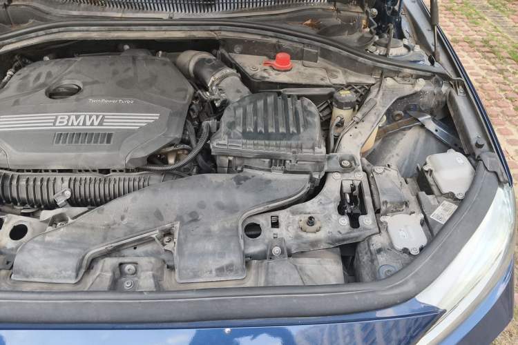Used BMW 1 Series 2021 125i M Sport Night Edition Engine Bay Left