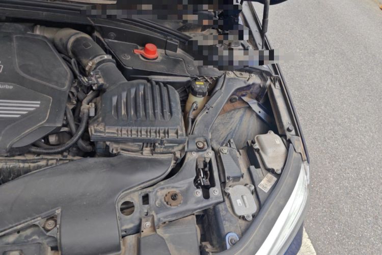 Used BMW 1 Series 2021 120i M Sport Night Edition Engine Bay Left