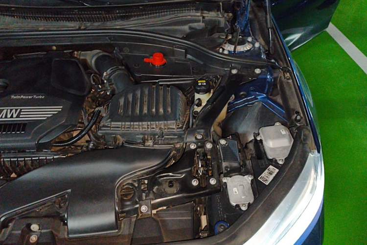 Used BMW 1 Series 2021 120i M Sport Night Edition Engine Bay Left