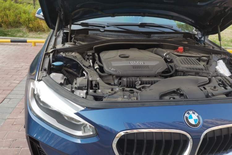 Used BMW 1 Series 2021 120i M Sport Edition Engine Bay Right