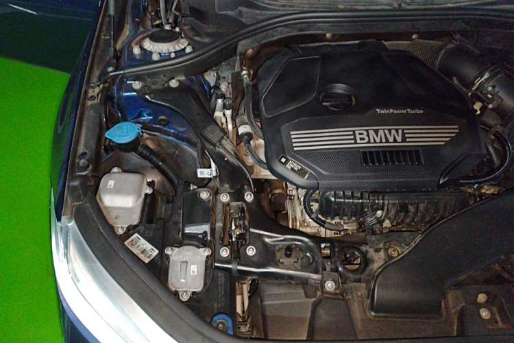 Used BMW 1 Series 2021 120i M Sport Night Edition Engine Bay Right