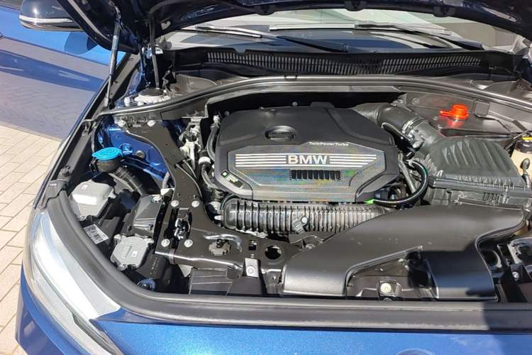 Used BMW 1 Series 2021 125i M Sport Night Edition Engine Bay Right