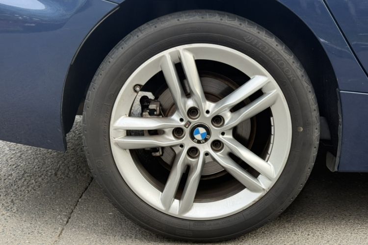 Used BMW 1 Series 2021 120i M Sport Night Edition Exterior 2