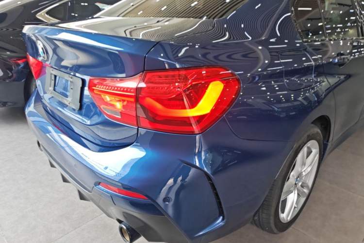 Used BMW 1 Series 2021 Revised 120i M Sport Night Edition Exterior 3