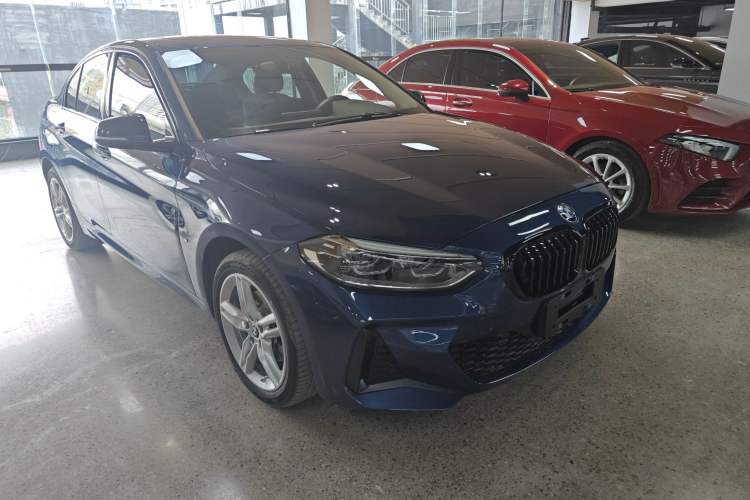 Used BMW 1 Series 2021 120i M Sport Night Edition Exterior 4