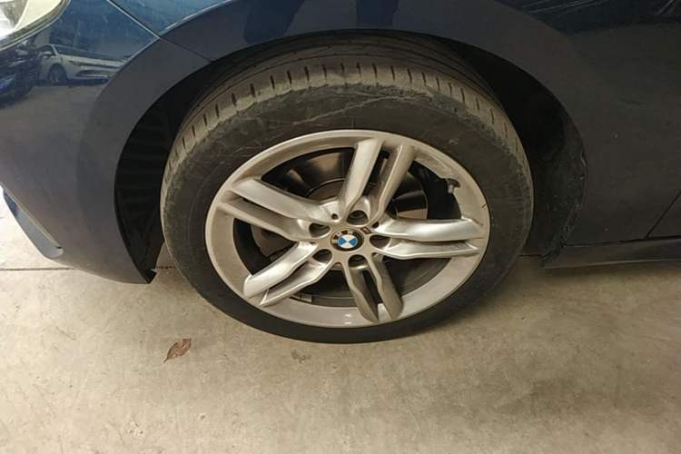 Used BMW 1 Series 2021 Revised 120i M Sport Night Edition Exterior 4
