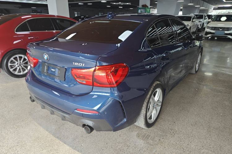 Used BMW 1 Series 2021 120i M Sport Night Edition Exterior 5
