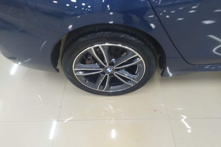 Used BMW 1 Series 2021 120i M Sport Edition Exterior 5