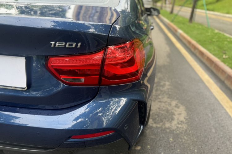 Used BMW 1 Series 2021 120i M Sport Edition Exterior 7
