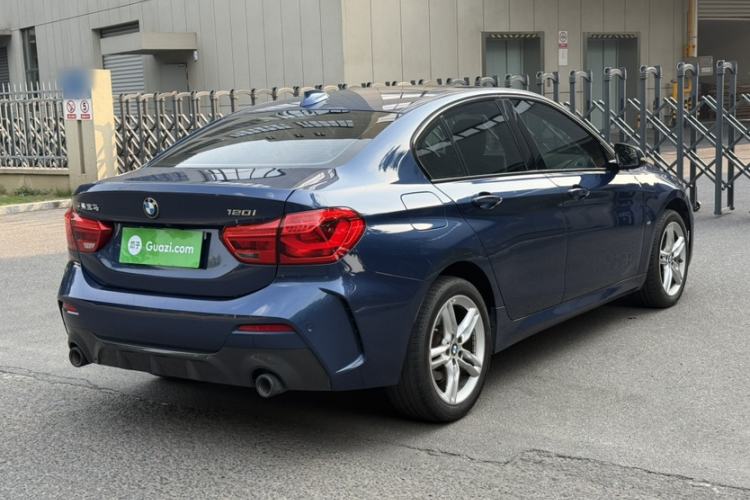 Used BMW 1 Series 2021 120i M Sport Night Edition Exterior 7