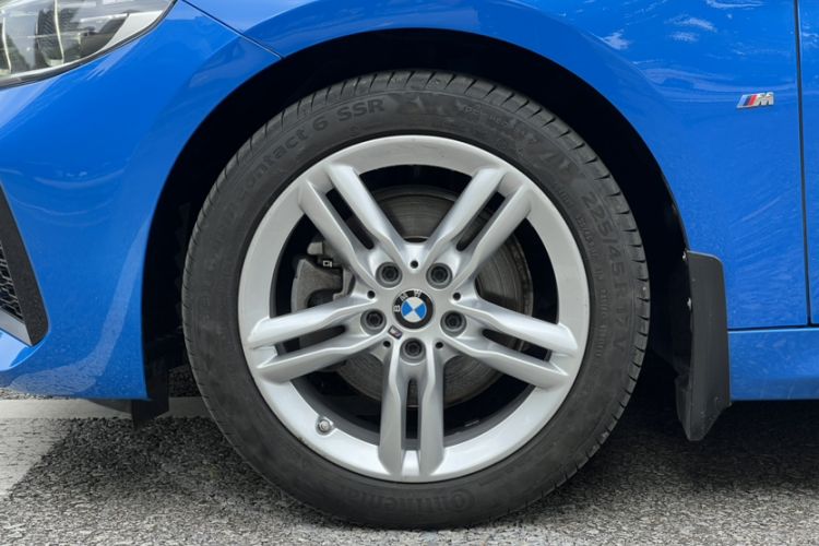 Used BMW 1 Series 2021 Revised 120i M Sport Night Edition Exterior 7