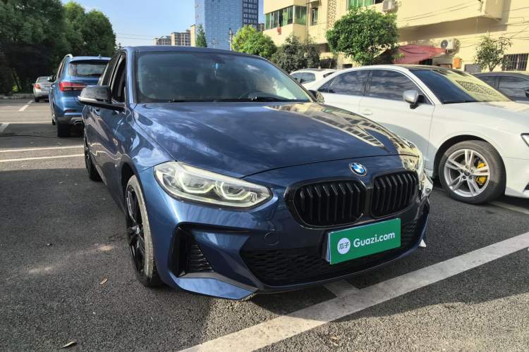 Used BMW 1 Series 2021 125i M Sport Night Edition Front Right 45 Deg