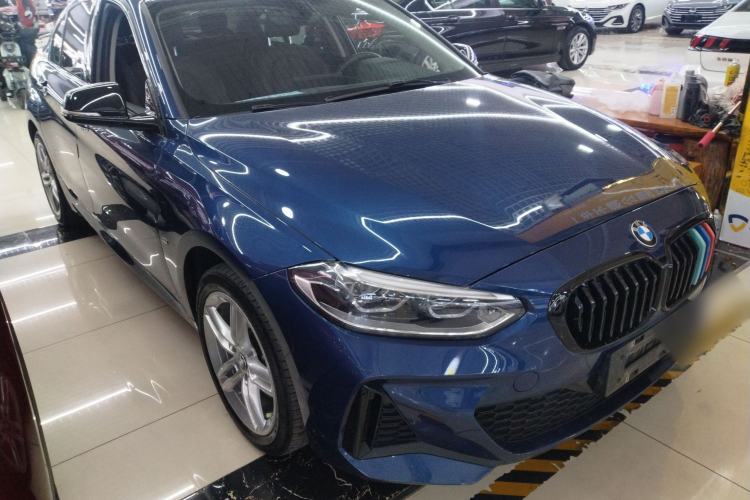 Used BMW 1 Series 2021 Revised 120i M Sport Night Edition Front Right 45 Deg