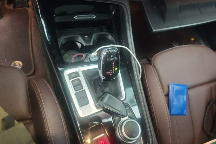 Used BMW 1 Series 2021 125i M Sport Night Edition Gear Lever