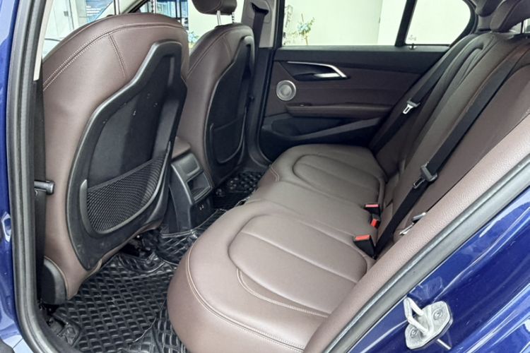 Used BMW 1 Series 2021 120i M Sport Night Edition Interior 2