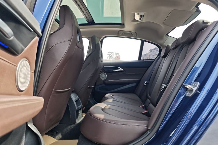Used BMW 1 Series 2021 Restyled 125i M Sport Night Edition Interior 4