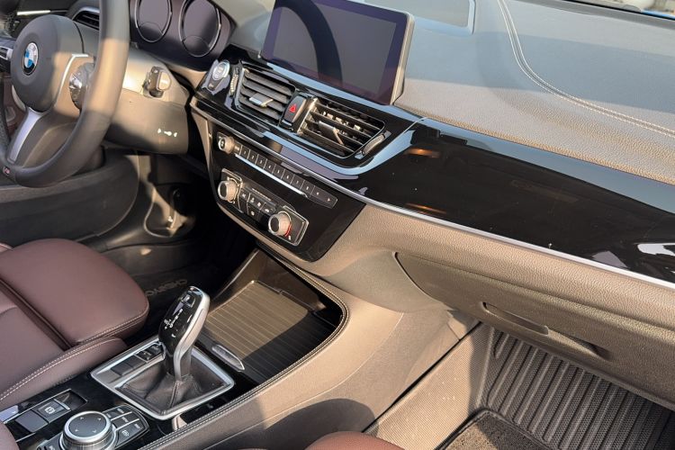 Used BMW 1 Series 2021 120i M Sport Night Edition Interior 5