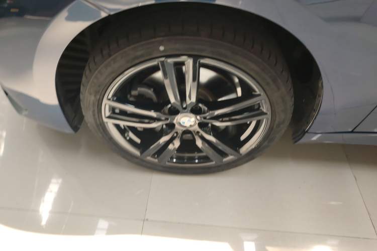 Used BMW 1 Series 2021 Restyled 125i M Sport Night Edition Left Front Wheel Hub