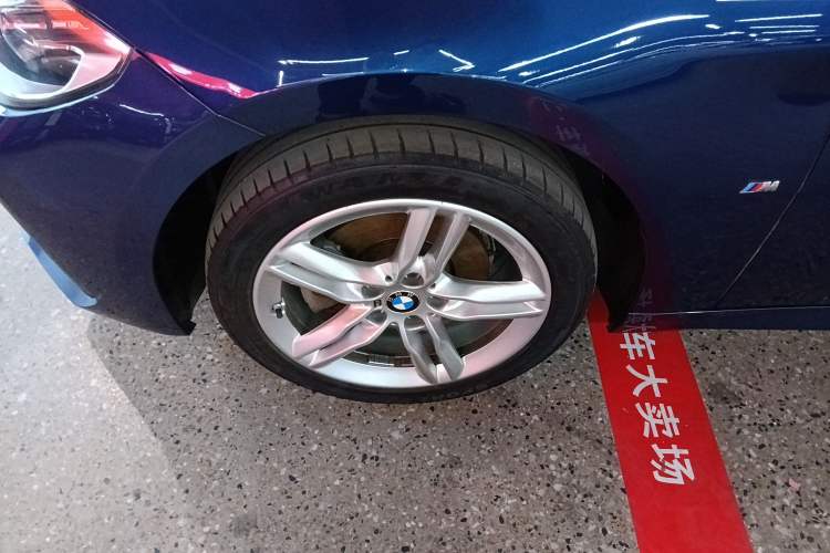 Used BMW 1 Series 2021 120i M Sport Night Edition Left Front Wheel Hub