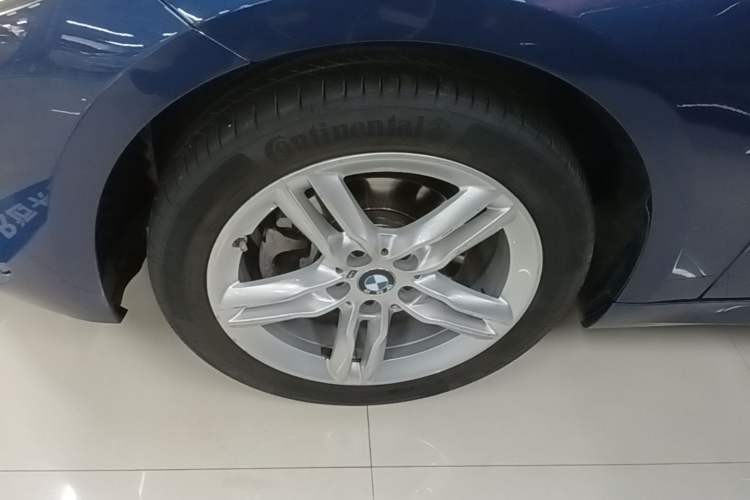 Used BMW 1 Series 2021 Revised 120i M Sport Night Edition Left Front Wheel Hub