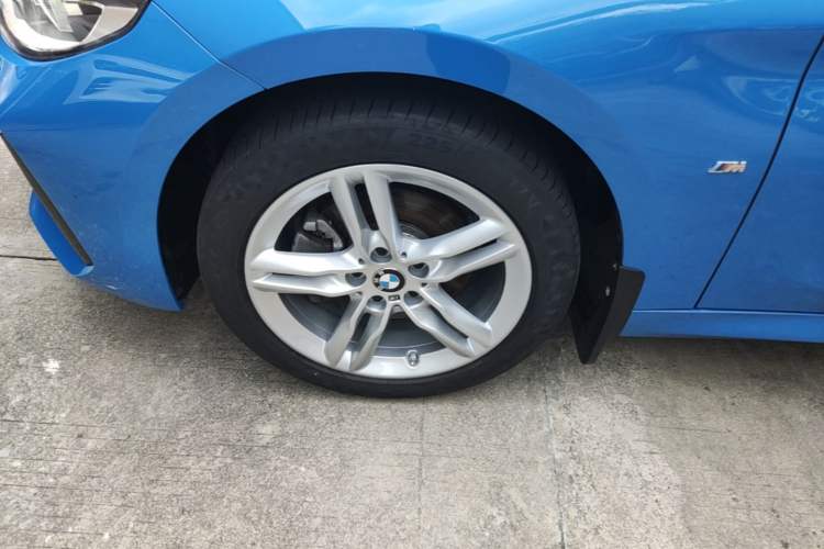 Used BMW 1 Series 2021 Revised 120i M Sport Night Edition Left Front Wheel Hub