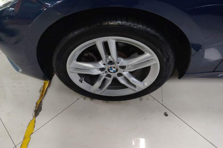 Used BMW 1 Series 2021 120i M Sport Night Edition Left Front Wheel Hub