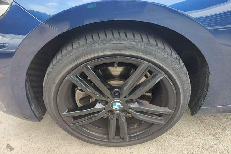 Used BMW 1 Series 2021 Restyled 125i M Sport Night Edition Left Front Wheel Hub