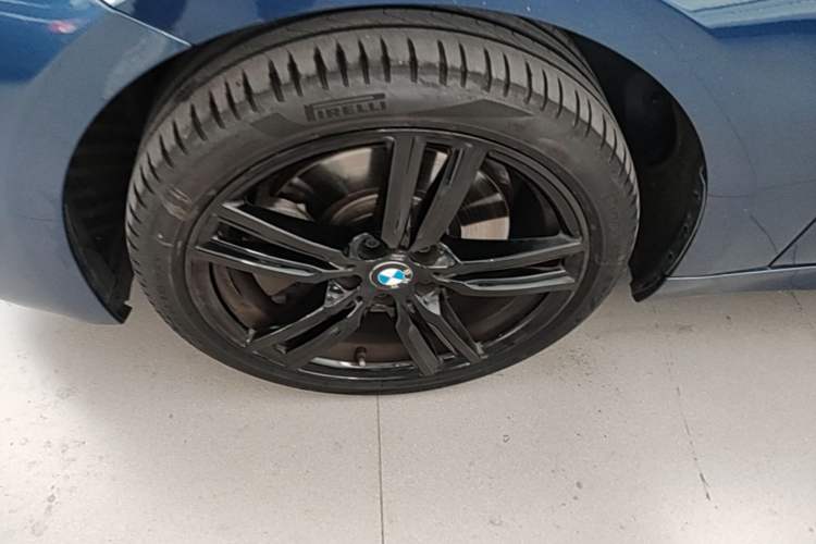Used BMW 1 Series 2021 Restyled 125i M Sport Night Edition Left Front Wheel Hub