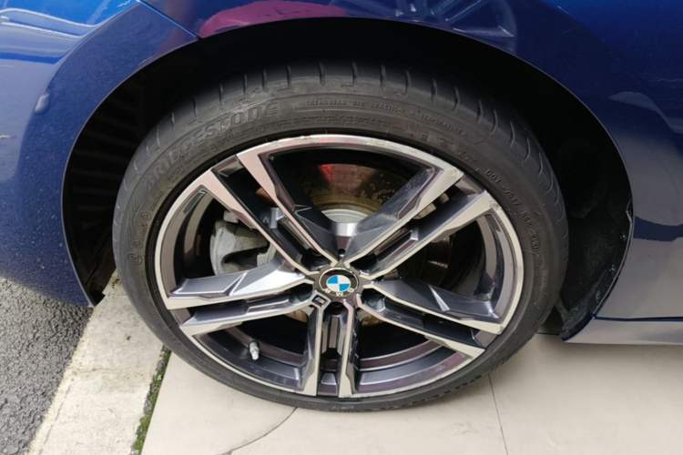 Used BMW 1 Series 2021 Restyled 125i M Sport Night Edition Left Front Wheel Hub
