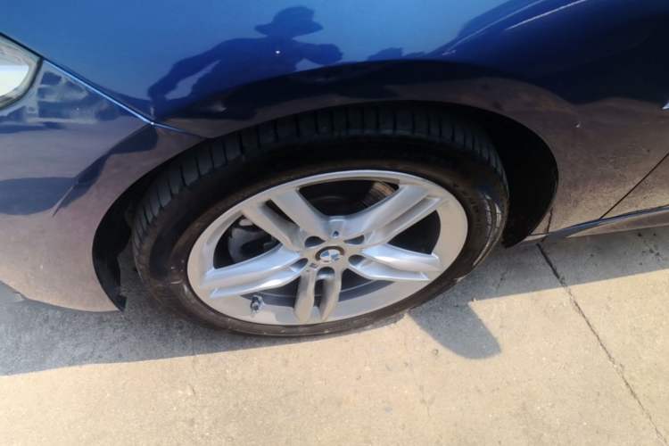 Used BMW 1 Series 2021 120i M Sport Night Edition Left Front Wheel Hub