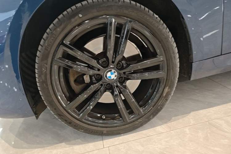 Used BMW 1 Series 2021 125i M Sport Night Edition Left Front Wheel Hub