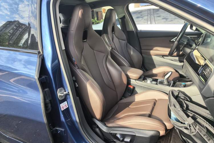 Used BMW 1 Series 2021 125i M Sport Night Edition Right Front Seat