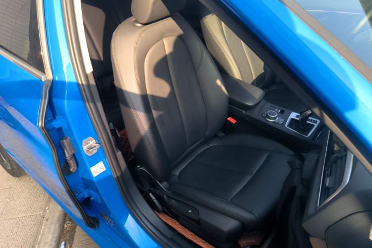 Used BMW 1 Series 2021 Revised 120i M Sport Edition Right Front Seat