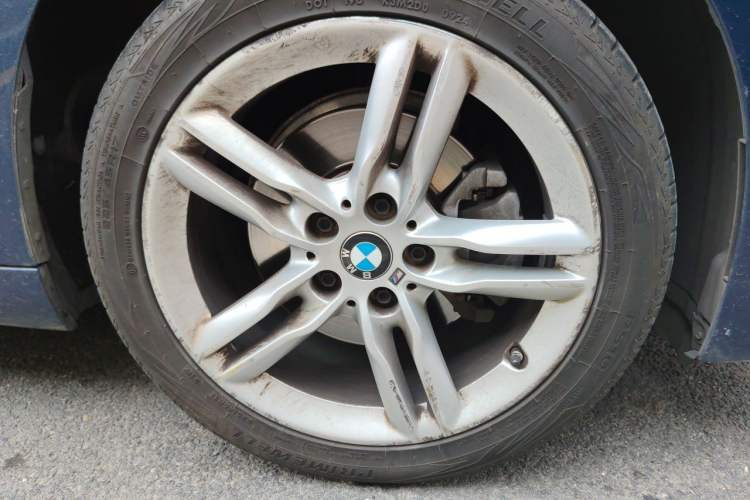 Used BMW 1 Series 2021 Revised 120i M Sport Night Edition Right Front Wheel Hub