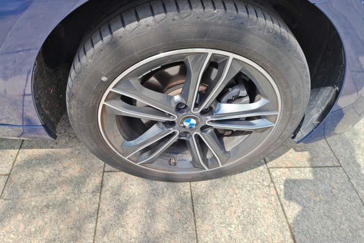 Used BMW 1 Series 2021 Revised 120i M Sport Edition Right Front Wheel Hub