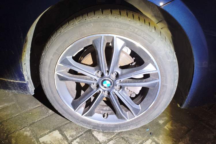 Used BMW 1 Series 2021 Revised 120i M Sport Edition Right Front Wheel Hub