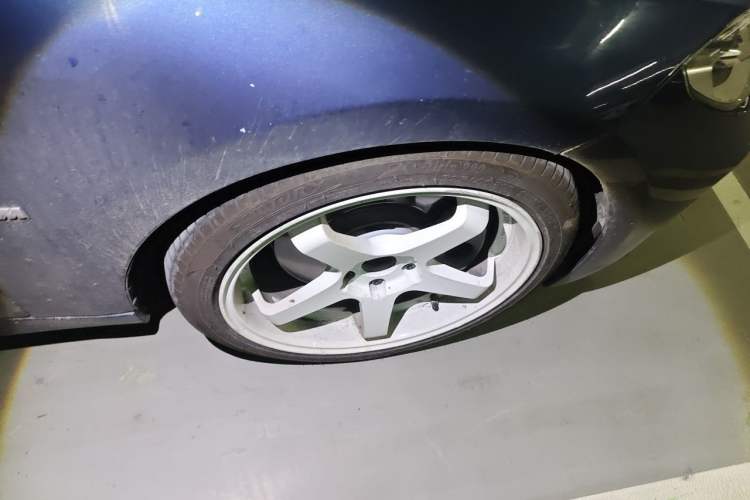 Used BMW 1 Series 2021 125i M Sport Night Edition Right Front Wheel Hub