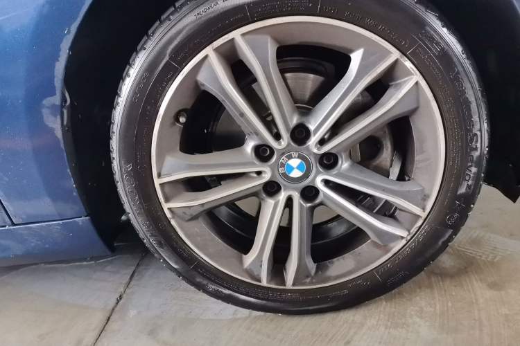 Used BMW 1 Series 2021 Revised 120i M Sport Edition Right Front Wheel Hub