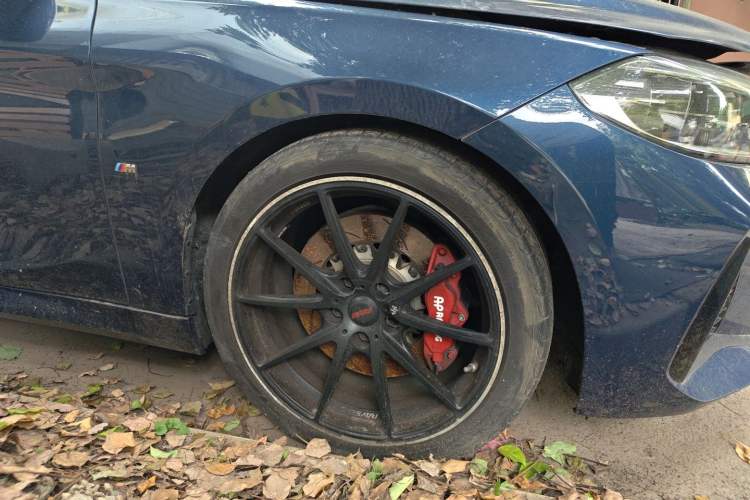 Used BMW 1 Series 2021 125i M Sport Night Edition Right Front Wheel Hub