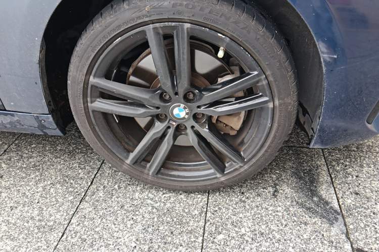 Used BMW 1 Series 2021 125i M Sport Night Edition Right Front Wheel Hub