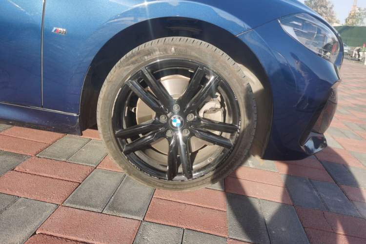 Used BMW 1 Series 2021 125i M Sport Night Edition Right Front Wheel Hub