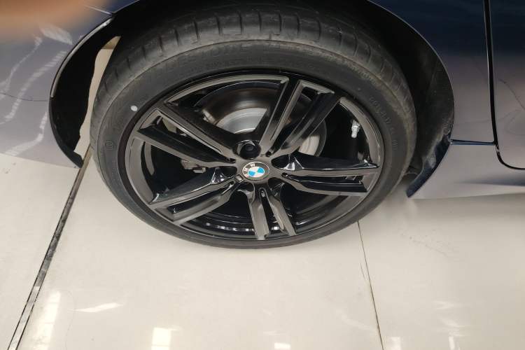 Used BMW 1 Series 2021 Restyled 125i M Sport Night Edition Right Rear Wheel Hub