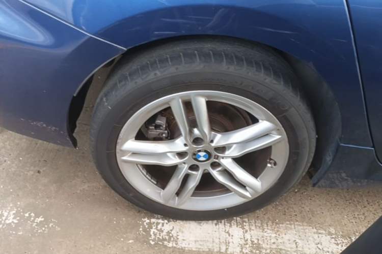 Used BMW 1 Series 2021 120i M Sport Night Edition Right Rear Wheel Hub