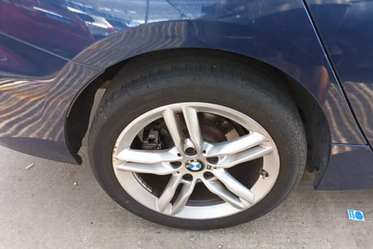 Used BMW 1 Series 2021 120i M Sport Night Edition Right Rear Wheel Hub