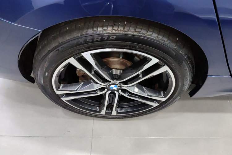 Used BMW 1 Series 2021 Restyled 125i M Sport Night Edition Right Rear Wheel Hub