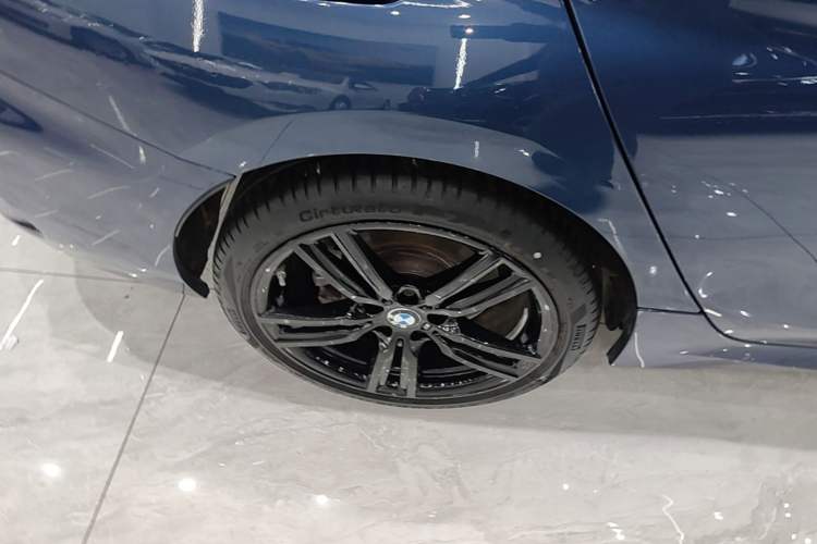 Used BMW 1 Series 2021 Restyled 125i M Sport Night Edition Right Rear Wheel Hub
