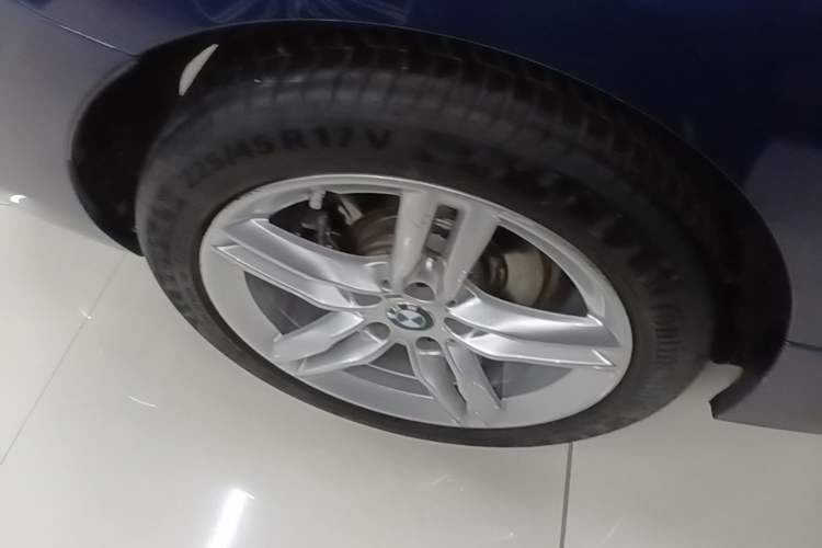 Used BMW 1 Series 2021 Revised 120i M Sport Night Edition Right Rear Wheel Hub