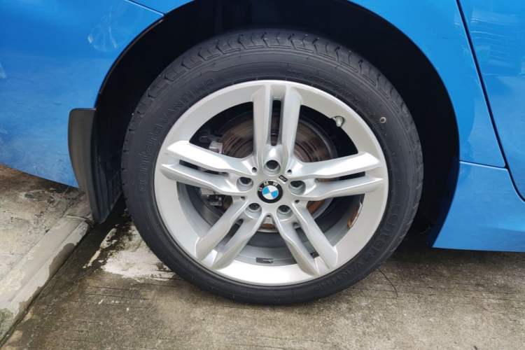 Used BMW 1 Series 2021 Revised 120i M Sport Night Edition Right Rear Wheel Hub
